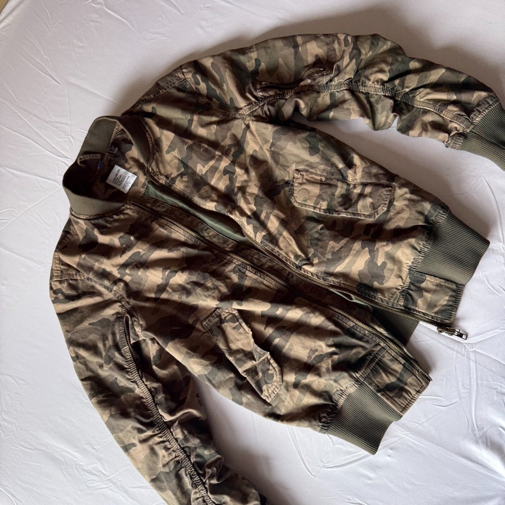 H&M Divided DIVD Supply Camo Bomber Jacket Mens XS Cotton Military Utility